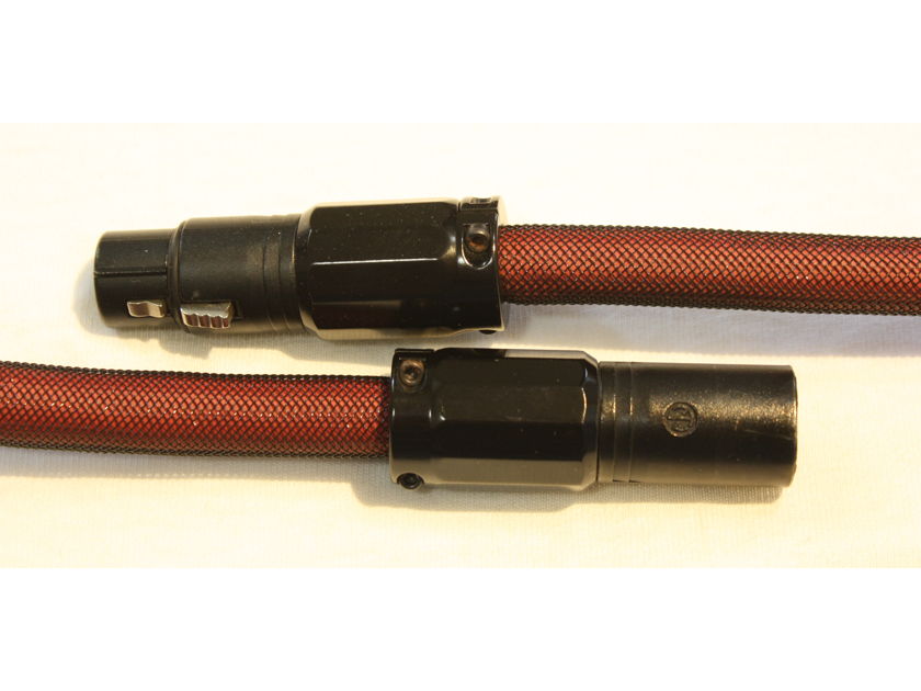 Transparent  Reference 100 Ohm Digital Link 3m XLR AES/EBU cable. International Shipping Available.