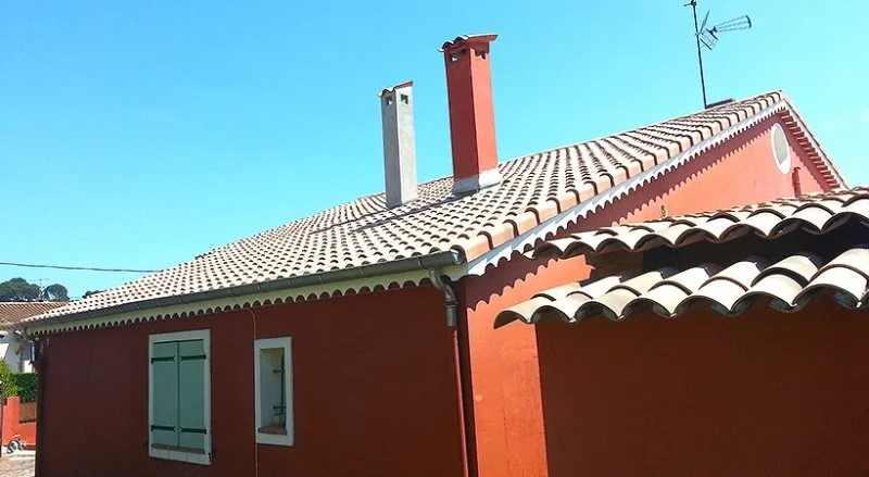 Rénovation de la couverture en tuiles romanes d’une villa à Mougins — photo 9 sur 24 — CEG TOITURE