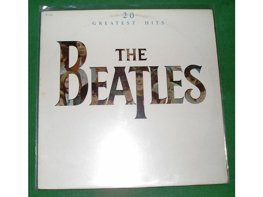BEATLES (The)  "20 GREATEST HITS" - 1982 CAPITOL RAINBOW - ORIGINAL SLEEVE - CAP83 LABEL * NM 9/10 *
