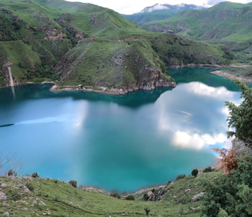 Озеро Гижгит, перевал Актопрак и Чегемские водопады за 1 день из Пятигорска