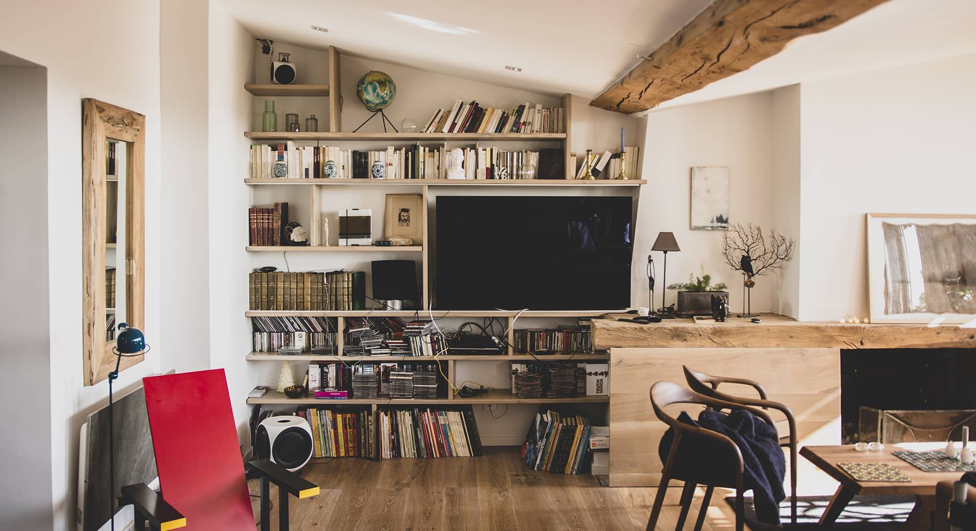 Bibliothèque en bois massif appartement lyon