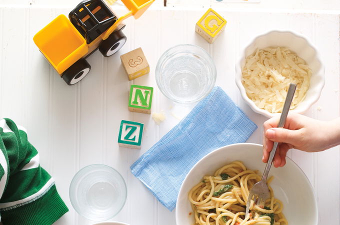 One-Pot Pasta with Sun-Dried Tomatoes and Spinach