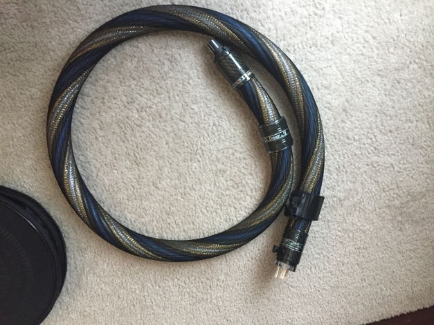 Stealth Audio Cables Dream v16 UNI 1.5m Mint customer t...