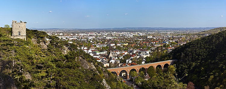  Hamburg
- Mödling