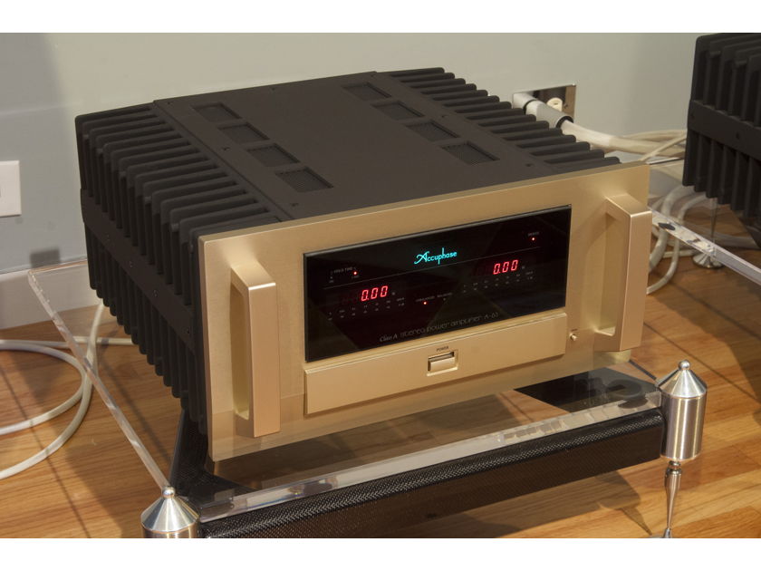 Accuphase A-65 Stereo Amplifier