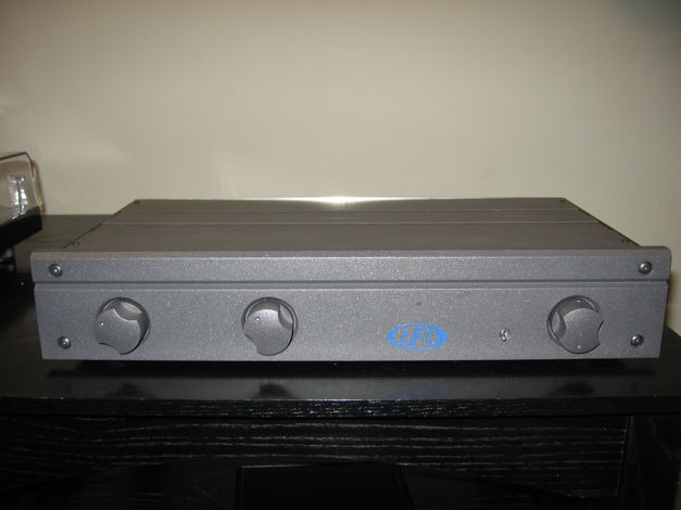 LFD LE IV INTEGRATED AMPLIFIER