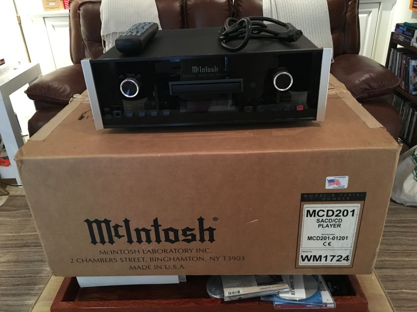 McIntosh MCD-201