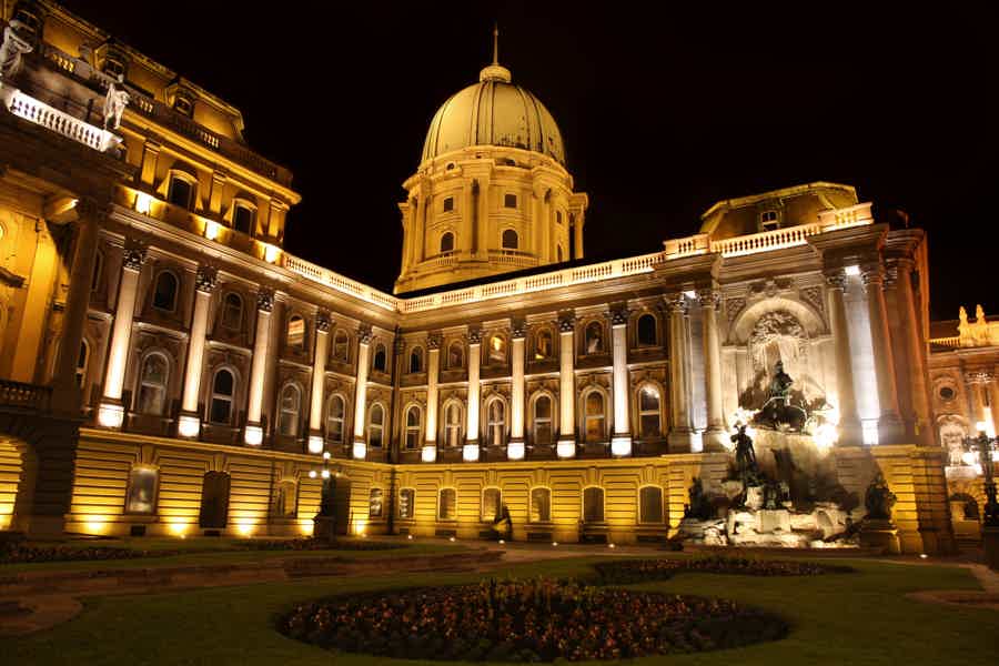 Buda Castle District Vampires & Myths Walking Tour - photo 3