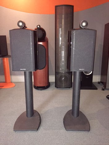 Bowers and Wilkins 805 D2
