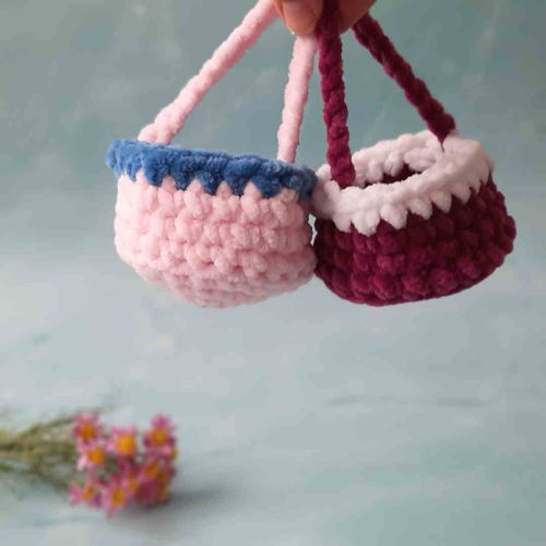 Easy Mini Easter Basket Crochet Pattern