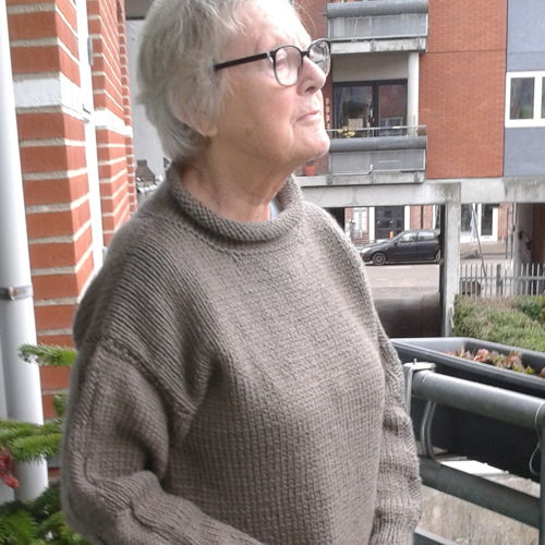 RAVANUSA, a pullover/tunic with pockets for ladies