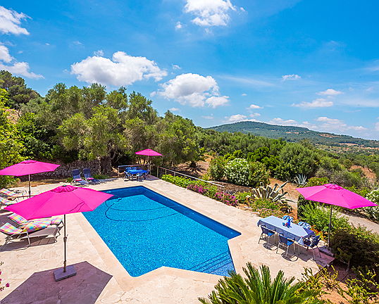  Balearic Islands
- Light-flooded country house with panoramic views for sale in Santanyi
