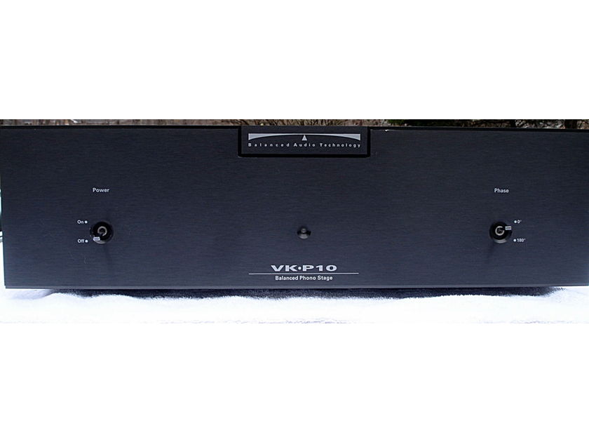 Balanced Audio Technologies BAT P10 phono-pre amp with Electro-Harmonix tubes