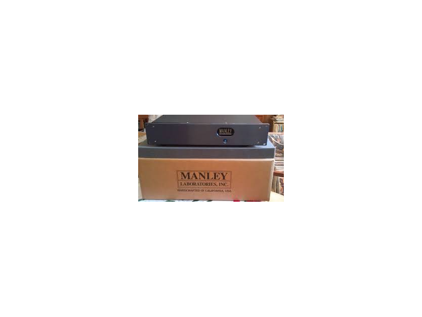 Manley Chinook MM/MC TUBE PREAMPLIFIER!  150 HRS AS NEW 100% feedback!!