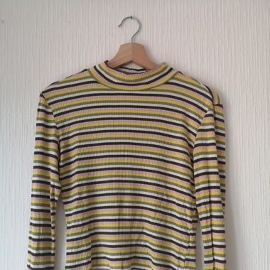 Pull rayé couleur 