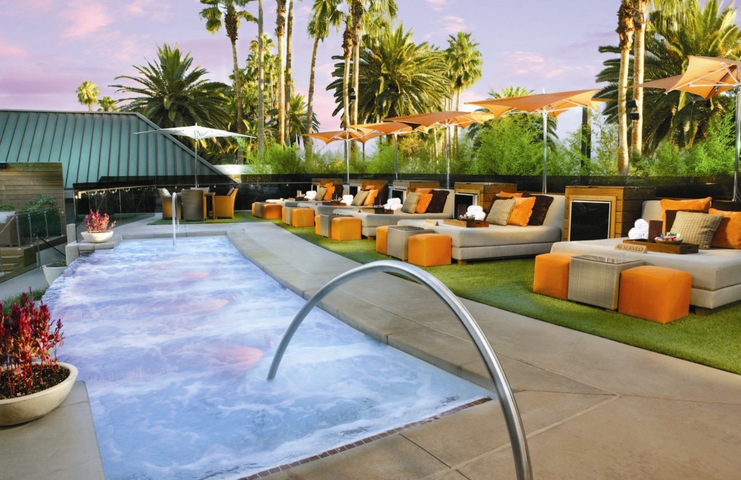The Mirage Uploaded on 2021-11-15