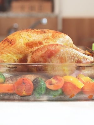 Roasted Turkey with Black Pepper Sauce Recipe