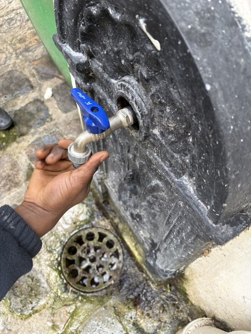 Fuite d'eau à Clichy : Laumonier intervient en urgence à Clichy