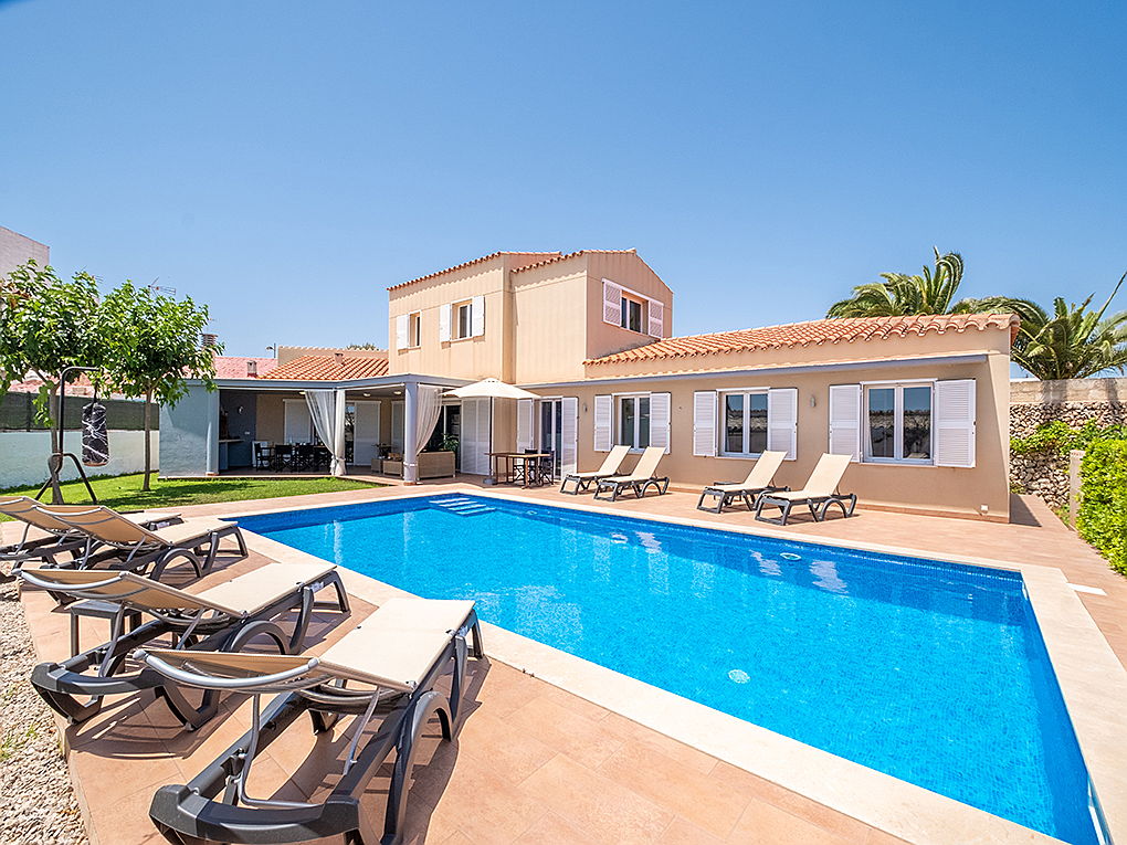  Mahón
- Schönes Einfamilienhaus zum Kauf in Mahón auf Menorca mit Garten, Pool und Terrasse