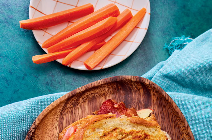 Cheddar, Apple and Bacon Grilled Cheese