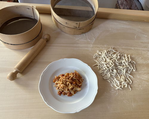 Cooking classes Florence: Let's prepare Pici and toast with Tuscan wine