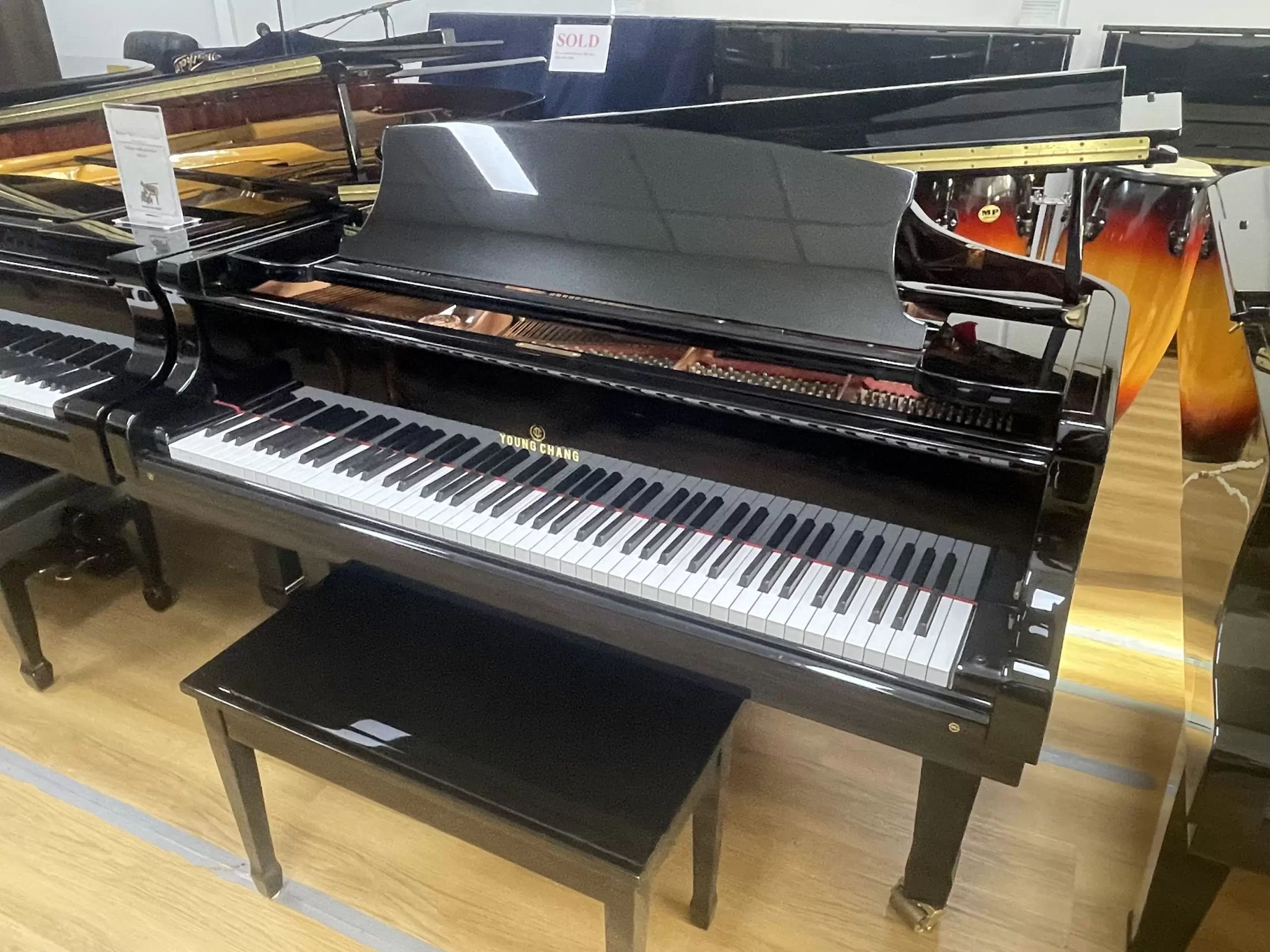 Young Chang 175 Grand piano