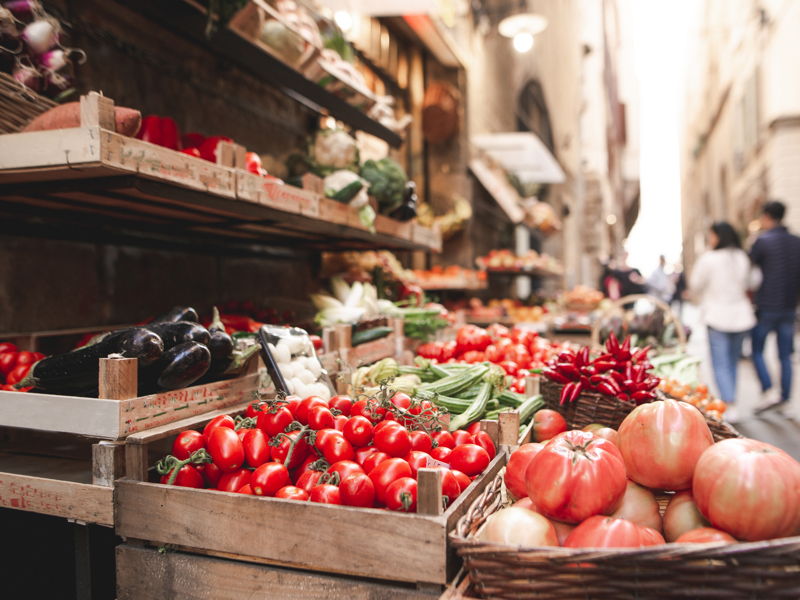 Tours enogastronómicos Bolonia: Visita al mercado con curso de cocina en Bolonia.