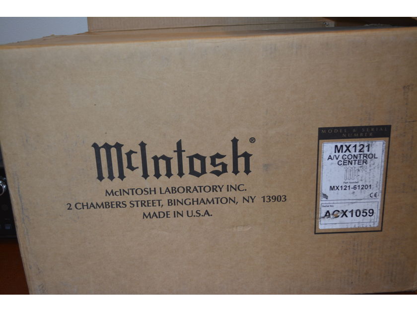 McIntosh  MX121 A/V Processor -- spectacular (see pics)!