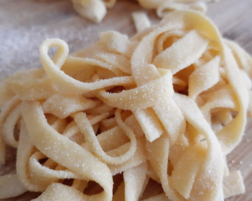 Corsi di cucina Busto Arsizio: Corso di cucina: tagliatelle della tradizione
