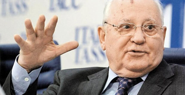 #ИСТОРИЯРАДИО Первый и последний Президент СССР М.С. Горбачев награжден орденом «Авторадио»