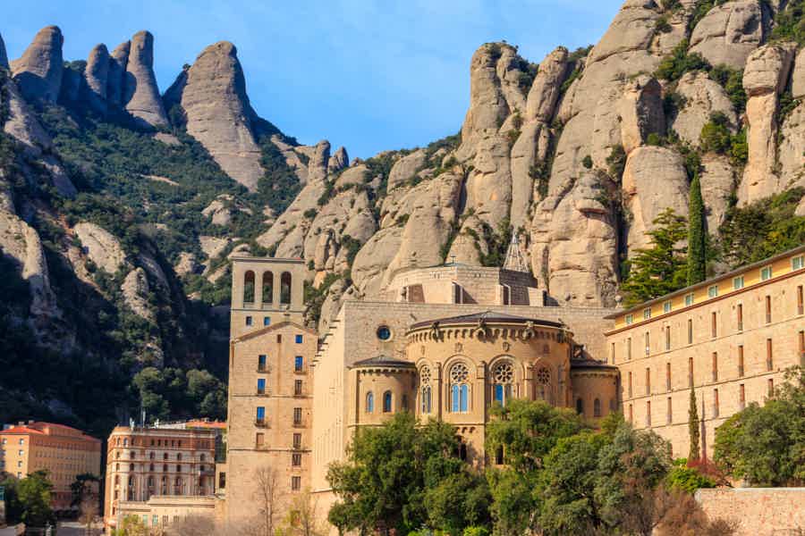 Montserrat Guided Tour with Round-Trip Bus Transfer from Barcelona - photo 2