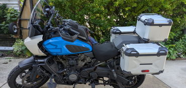 2022 HARLEY-DAVIDSON PAN AMERICA 1250 SPECIAL motorcycle for rent near Milwaukee, WI