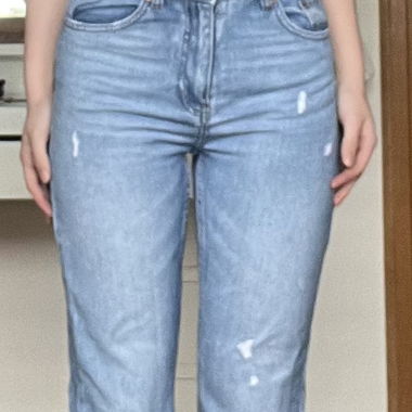 Tally Weijl, mom high waist Jeans mit Löchern 