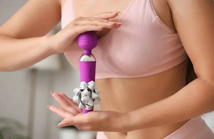 das beste sexspielzeug Sextoys im Gepäck – so wird Dein Sommerurlaub noch heißer! • AMORELIE  Magazin main image 0