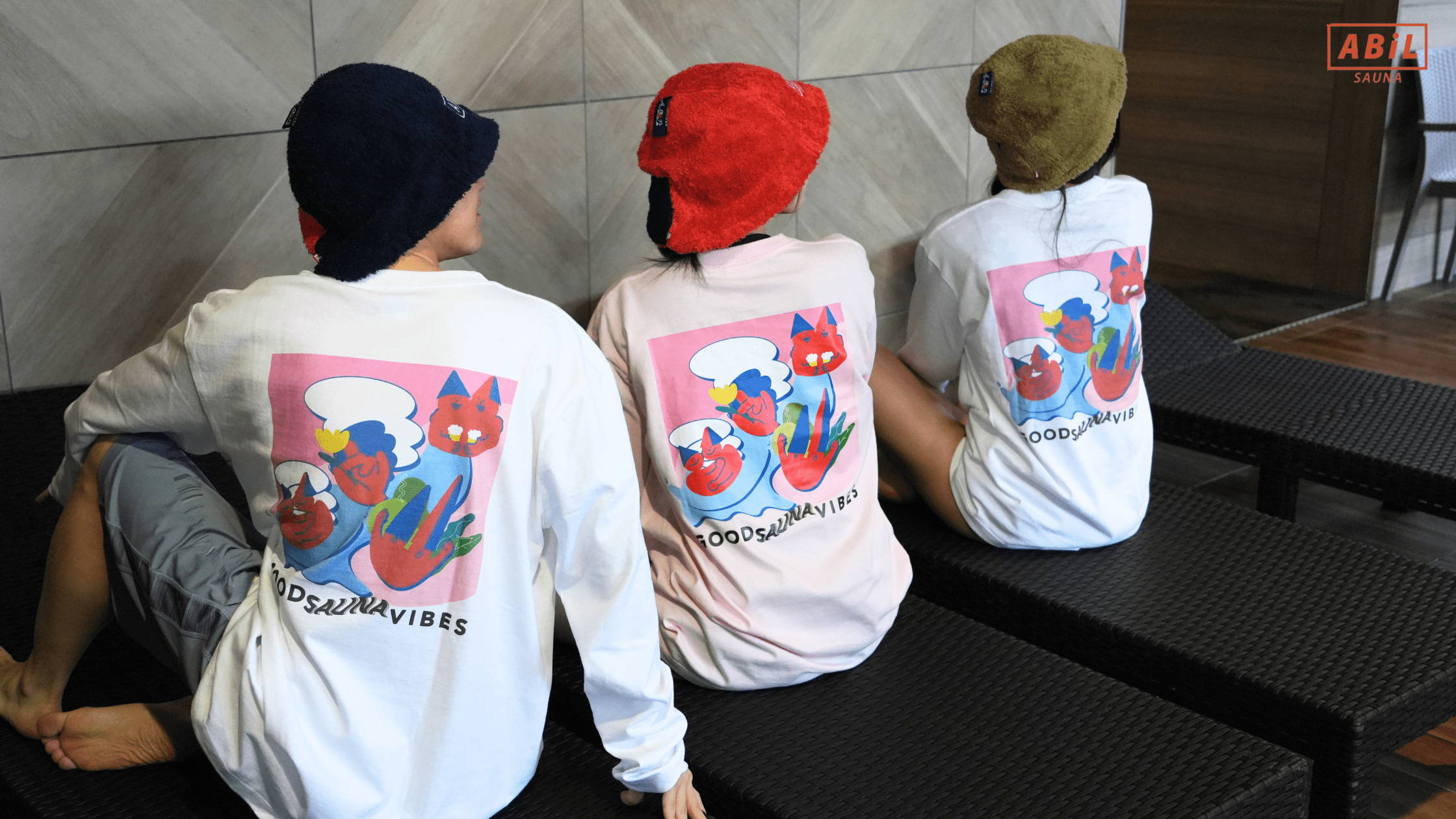ABiYO?TシャツとABiLサウナハットを合わせたサウナコーディネート例
