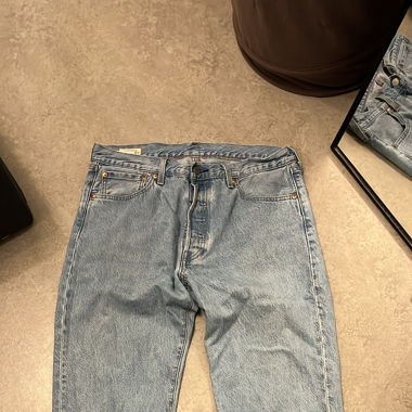 Levis jeans