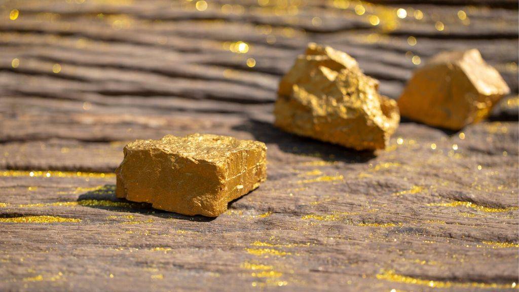 Gold pepite