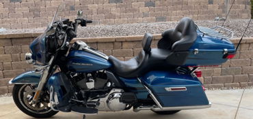 2014 HARLEY-DAVIDSON FLHTK ELECTRA GLIDE ULTRA LTD (DAYTONA BLUE) motorcycle for rent near Vista, CA