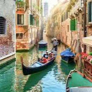 Welcome to Venice Small Group Tour: Basilica San Marco & Gondola Ride