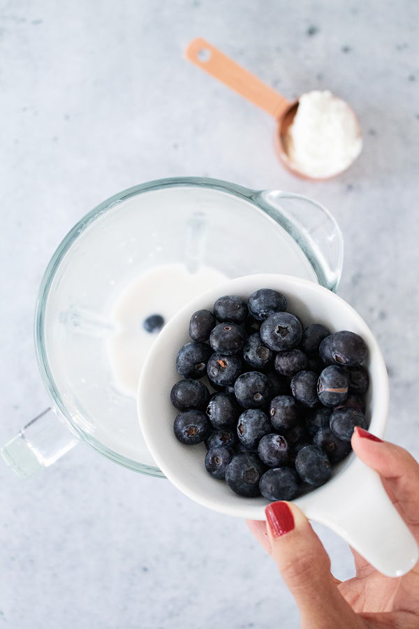 keto blueberry smoothie