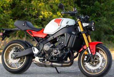 2024 YAMAHA XSR900 motorcycle for rent near Lehigh Acres, FL