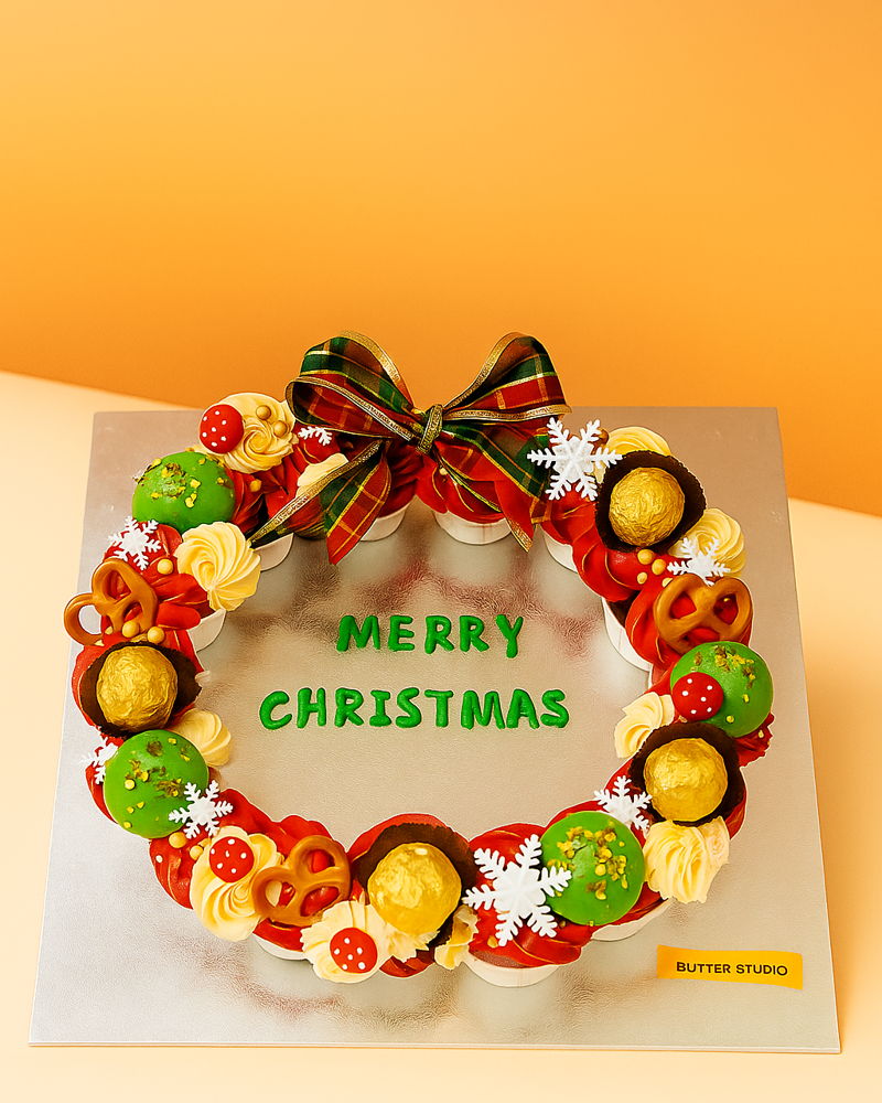 Christmas Wreath Pull-apart Cupcakes