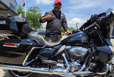 2025 HARLEY-DAVIDSON STREET GLIDE ULTRA motorcycle for rent near Parsippany-Troy Hills, NJ