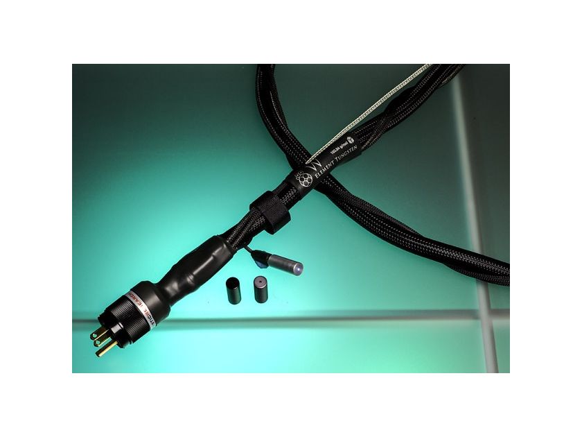 Synergistic Research  Element Tungsten Power cord and Tricon Phono Cable Synergistic Research