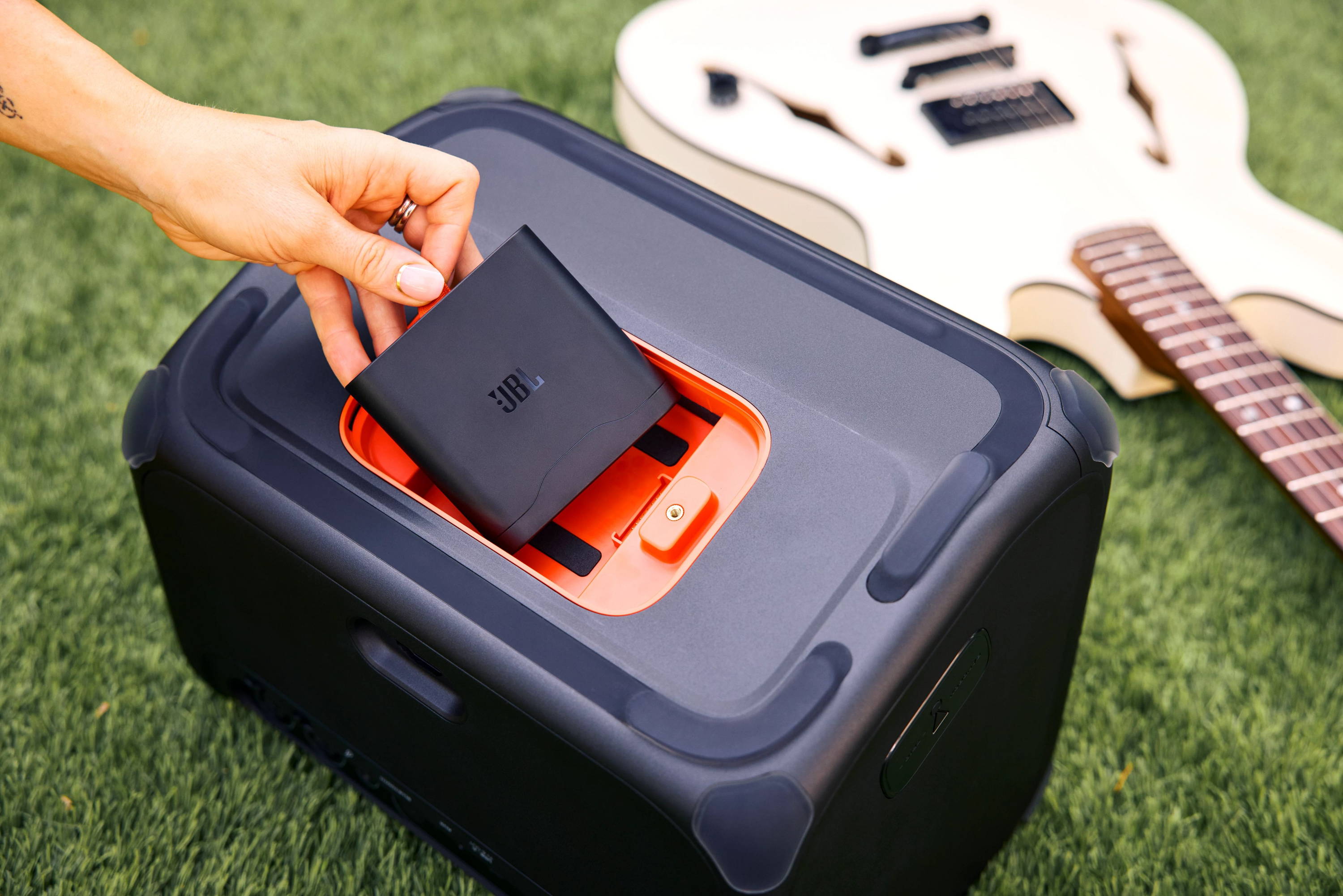 JBL bandbox trio med udskifteligt batteri