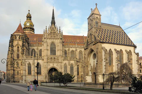 Transfer Budapest — Kosice Private Airport Transfer
