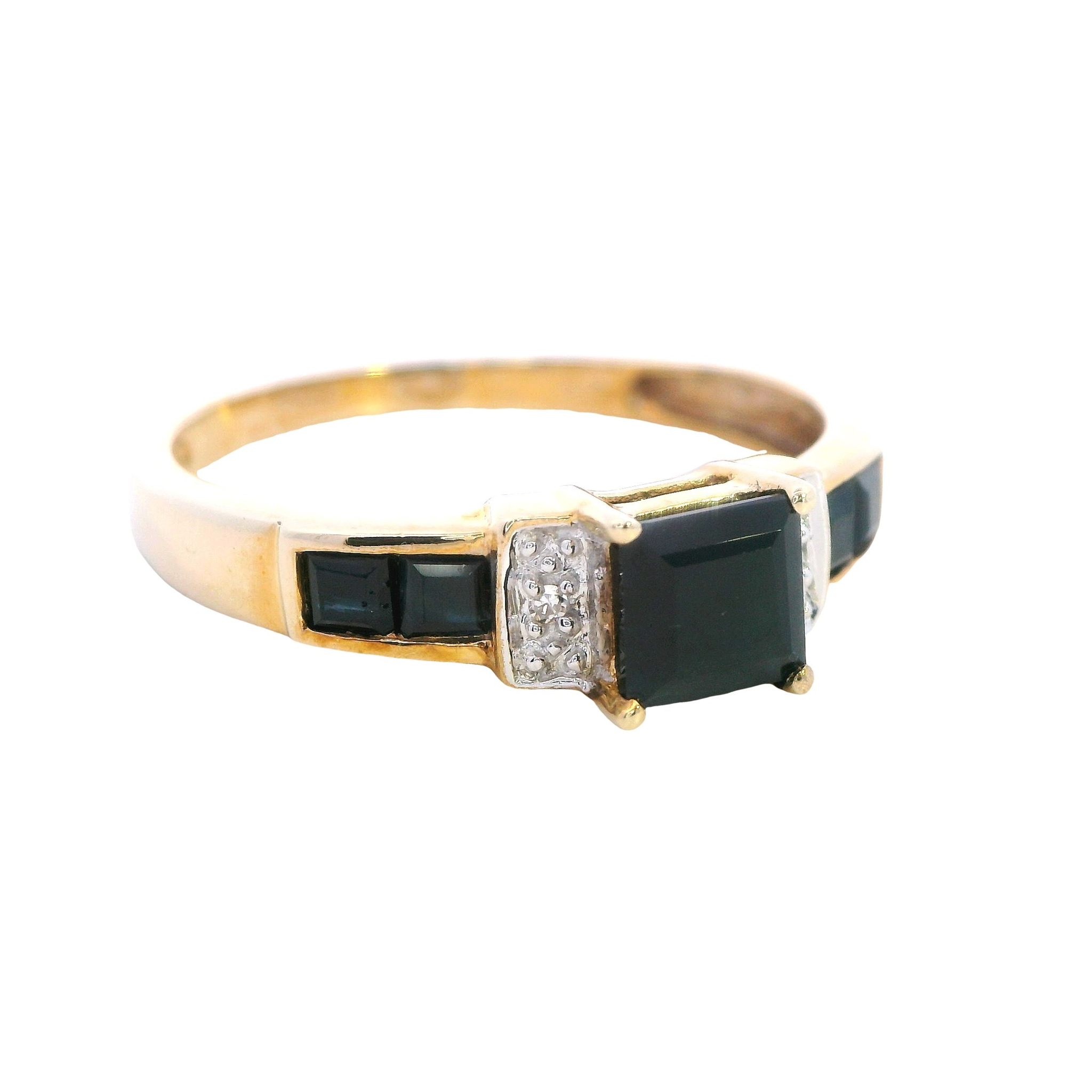 Sapphire and Diamond Ring set in 9ct Yellow Gold - Image 2