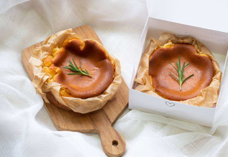 バスクチーズケーキ意味