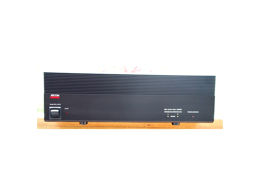 Adcom GFA-545 II Amplifier