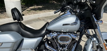 2023 HARLEY-DAVIDSON STREET GLIDE SPECIAL motorcycle for rent near McKinney, TX